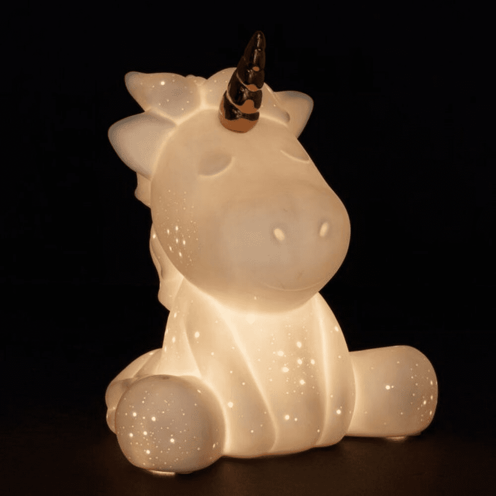 lampes en forme de licorne blanc avec led sur fond noir