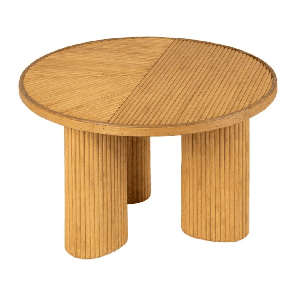 table basse naturel avec 3 pieds sur fond blanc