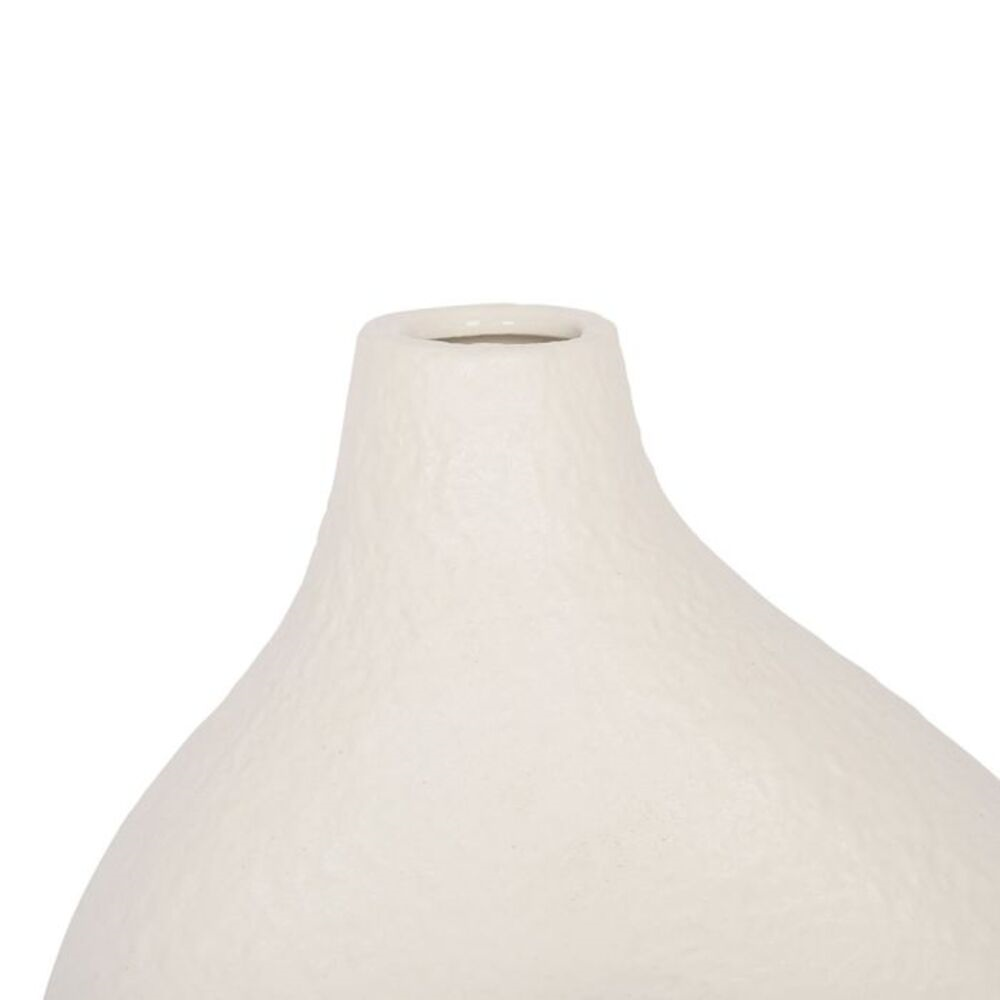 vase blanc sur fond blanc